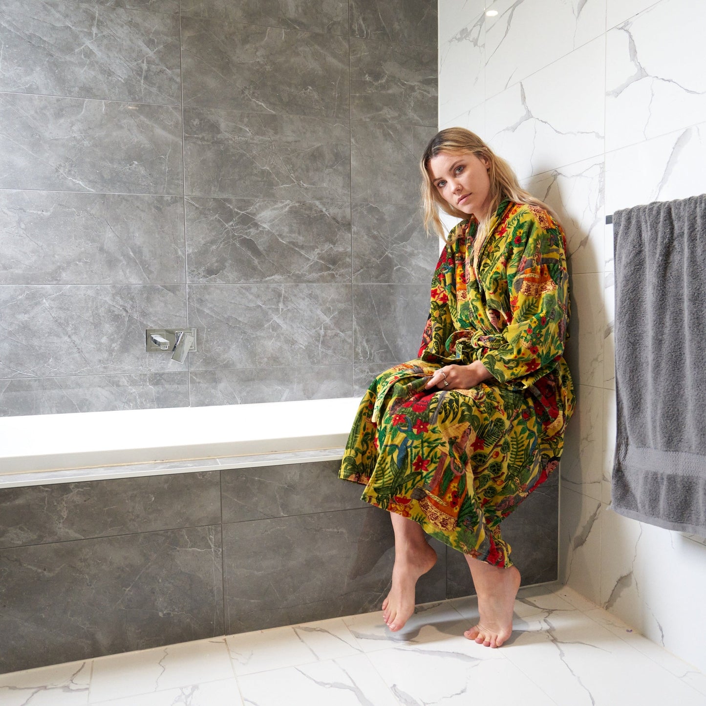 Fridas Foliage Cotton Velvet Kimono Robe - Frida Kahlo-Inspired Bird of Paradise, Handmade, Versatile Loungewear