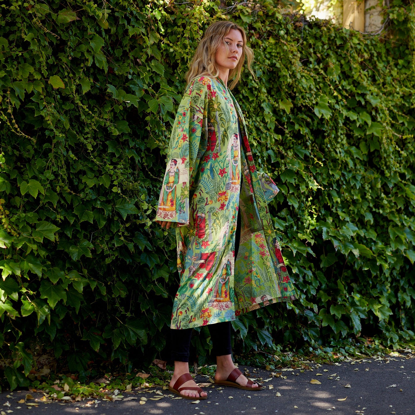 Frida’s Enchanted World 100% Cotton Kimono Robe – Lightweight, Bird of Paradise Hand-Screen Printed Design, Versatile Kimono, Bathrobe, Kaftan, Oversized Top, Free Size, Comfortable Lounge Wear, Limited Edition, Cotton Tie Strap