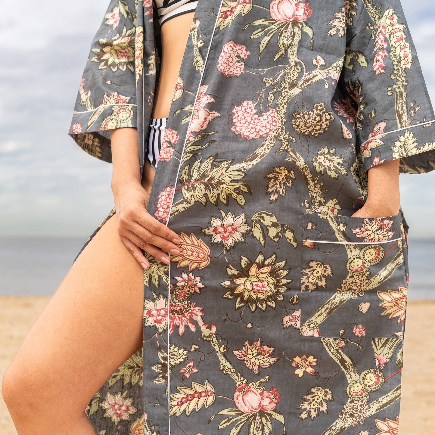 Floral Bliss Women's Cotton Kimono Robe - Frida Kahlo Inspired, Comfortable & Versatile