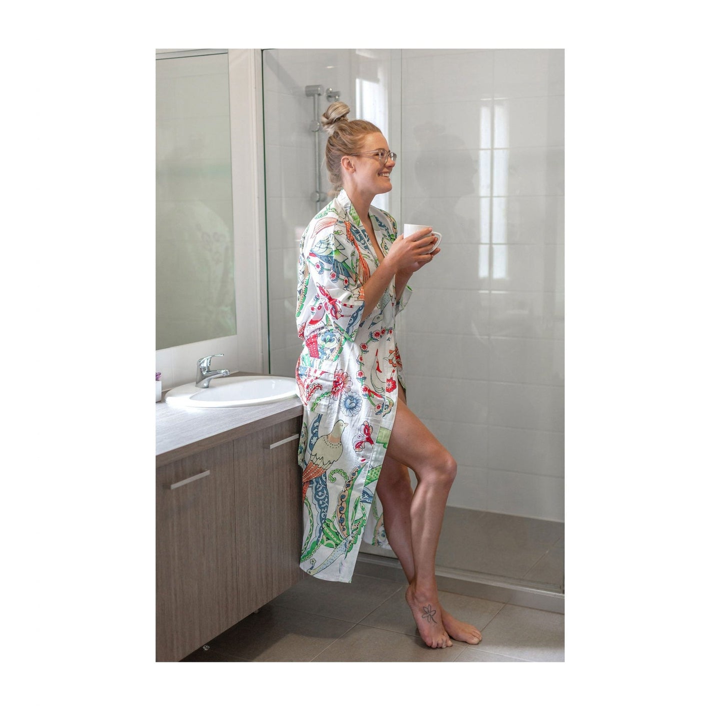 Paradise Plumage Kimono Bathrobe - 100% Cotton Cambric - Frida Kahlo & Bird of Paradise Design - Free-Size, Versatile Kimono, Robe, Kaftan - Limited Edition with Matching Tie & Pockets