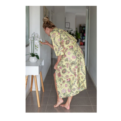 Golden Warratah Kimono Bathrobe - 100% Cotton Cambric - Frida Kahlo & Bird of Paradise Design - Free-Size, Versatile Kimono, Robe, Kaftan - Limited Edition with Cotton Tie & Pockets